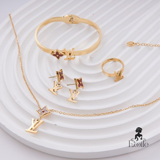 ✨ طقم لويس فيتون Louis Vuitton – 4 قطع أحمر فاخر ✨