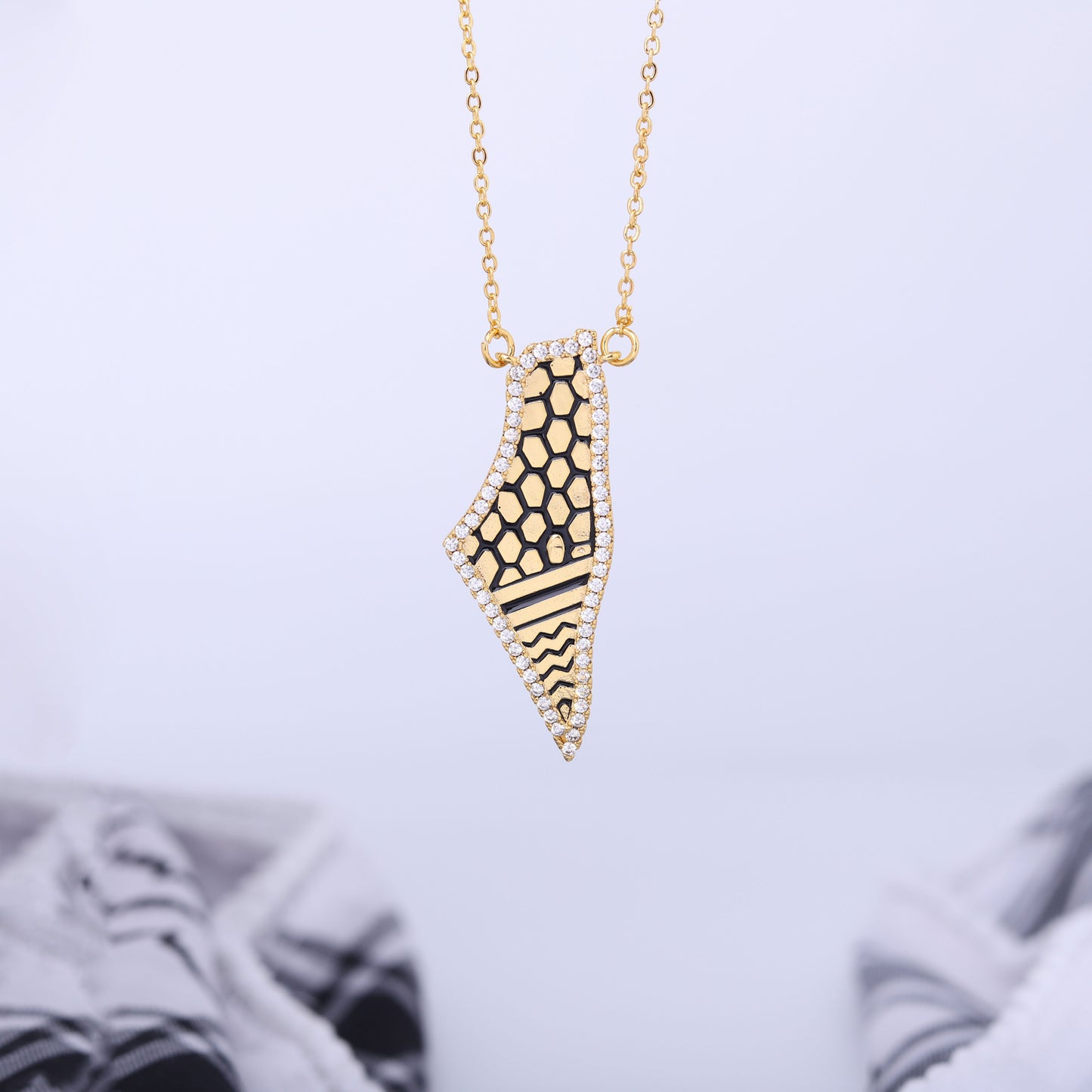 ✨ سنسال خارطة فلسطين – زركون أبيض ✨