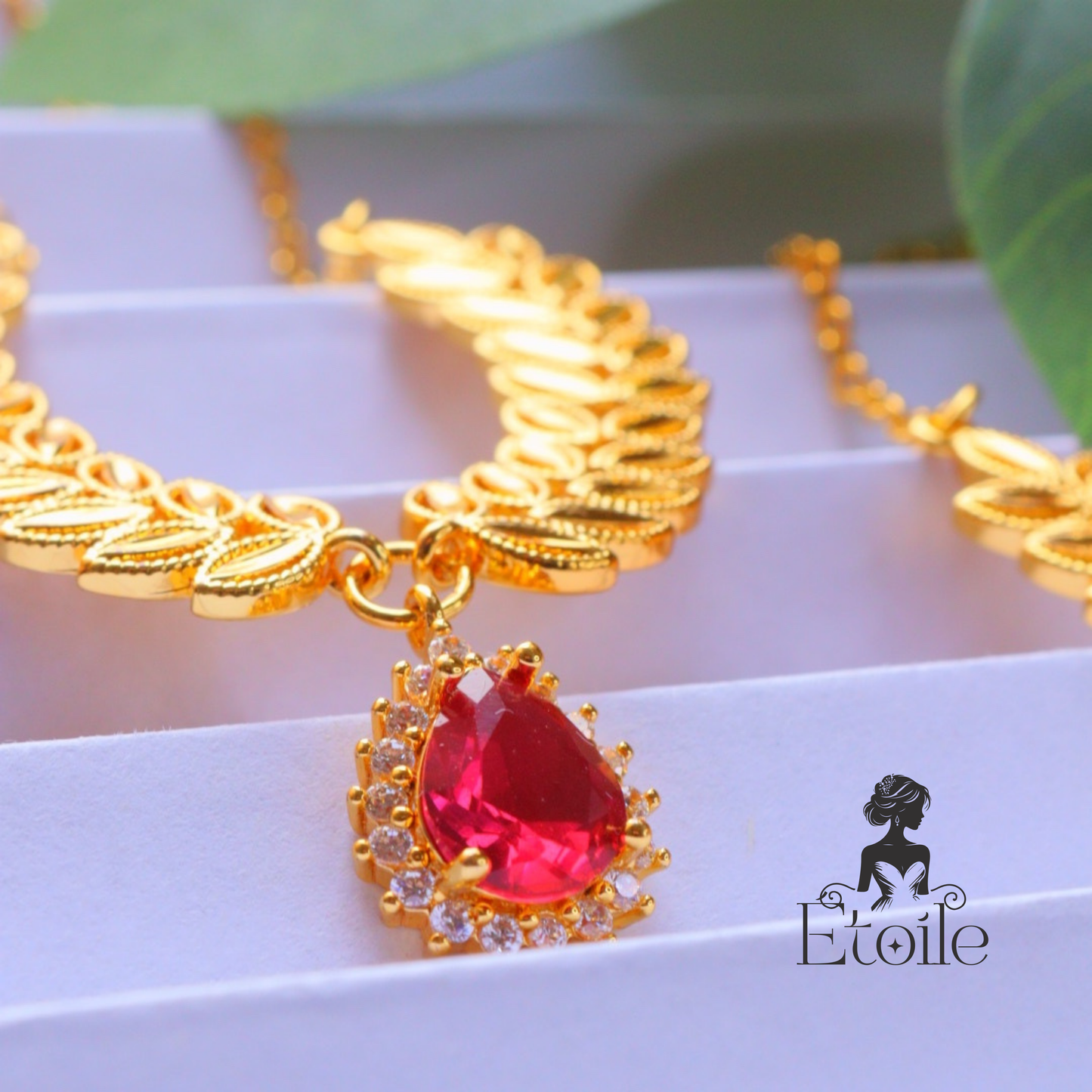 طقم سنبلة زيركون ملون