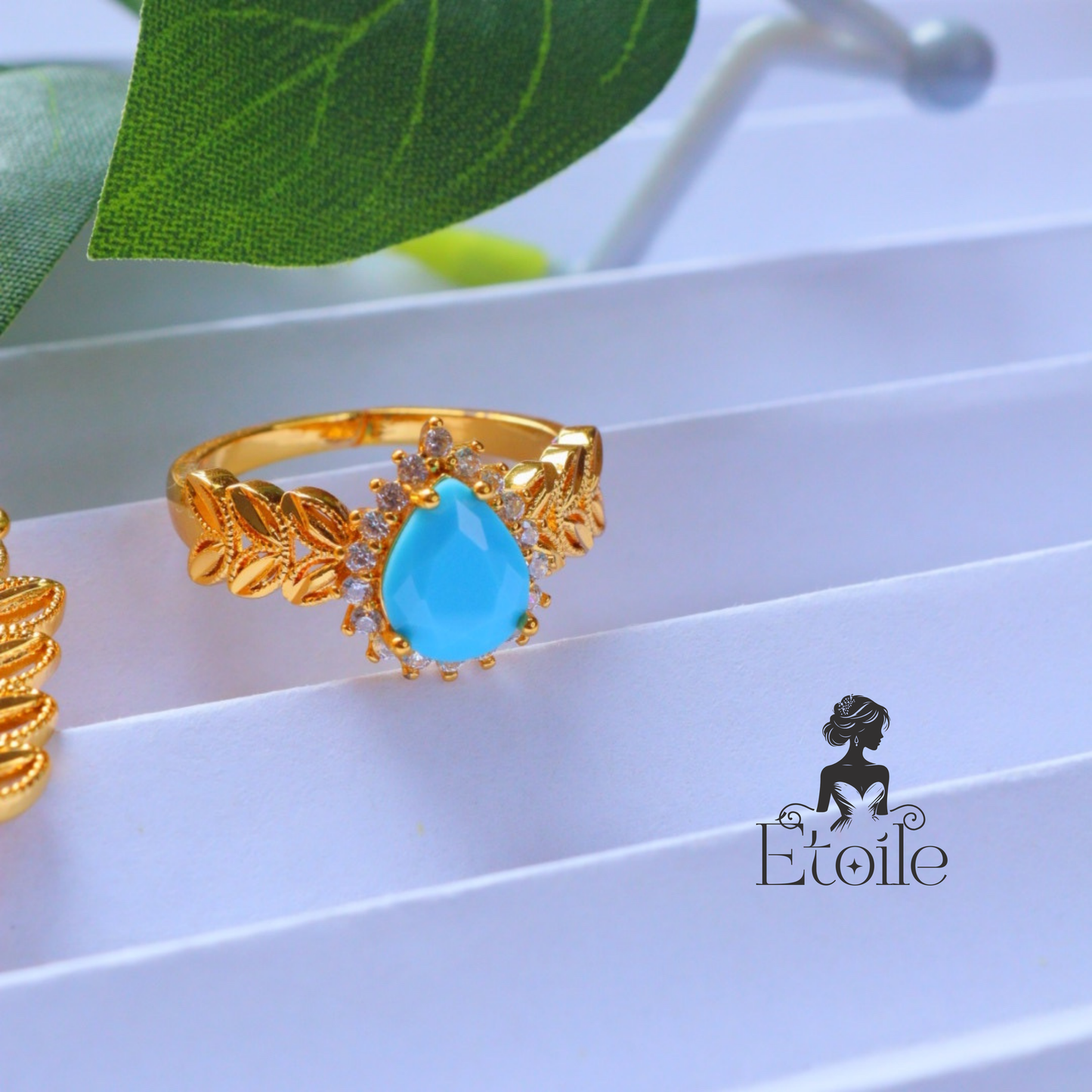 طقم سنبلة زيركون ملون