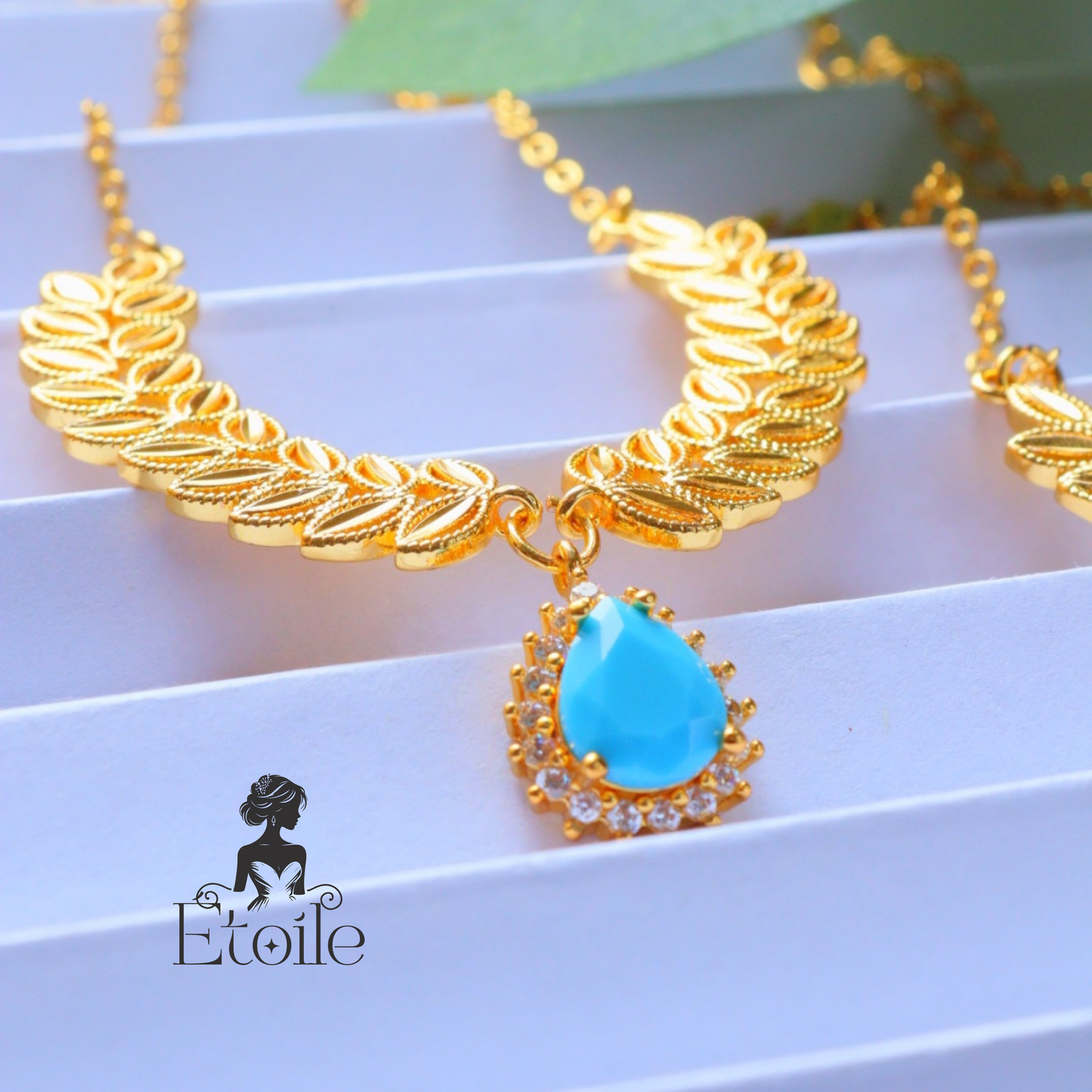 طقم سنبلة زيركون ملون