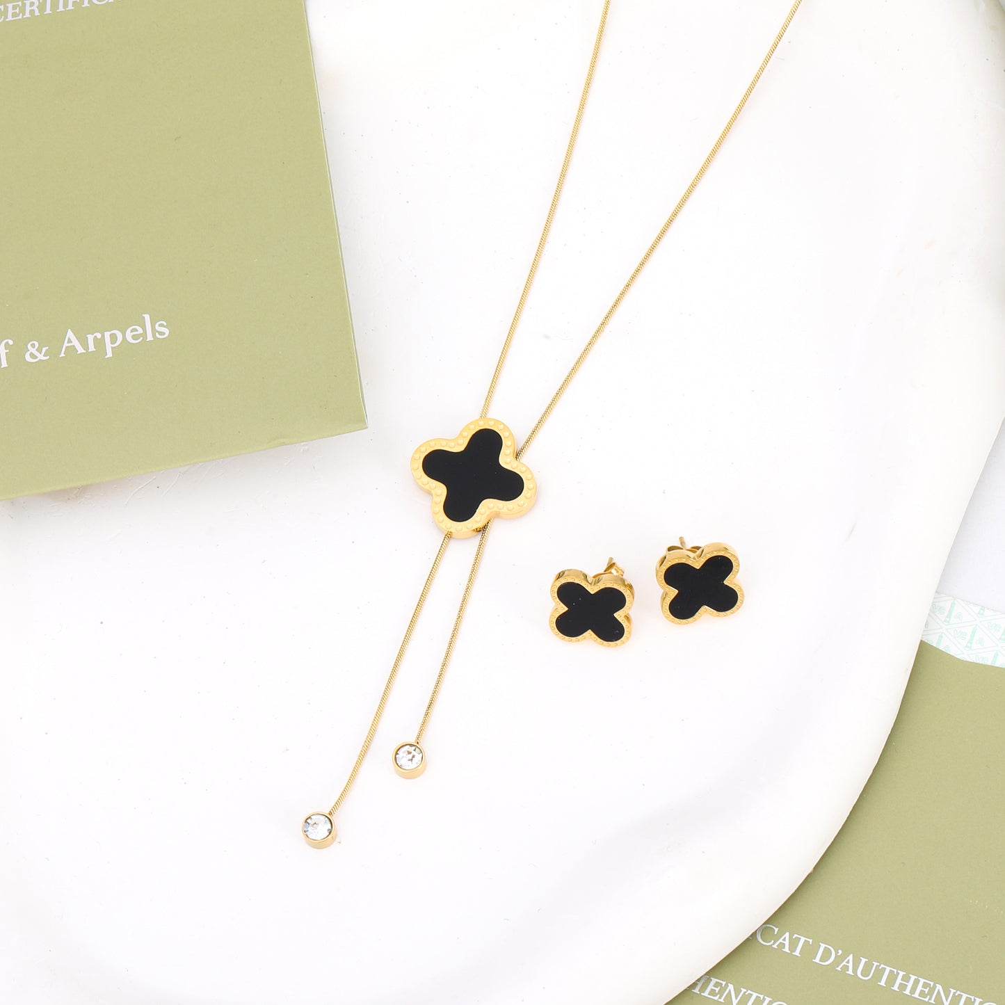 ✨ طقم فان كليف أسود زركون ناعم - سنسال وحلق ✨