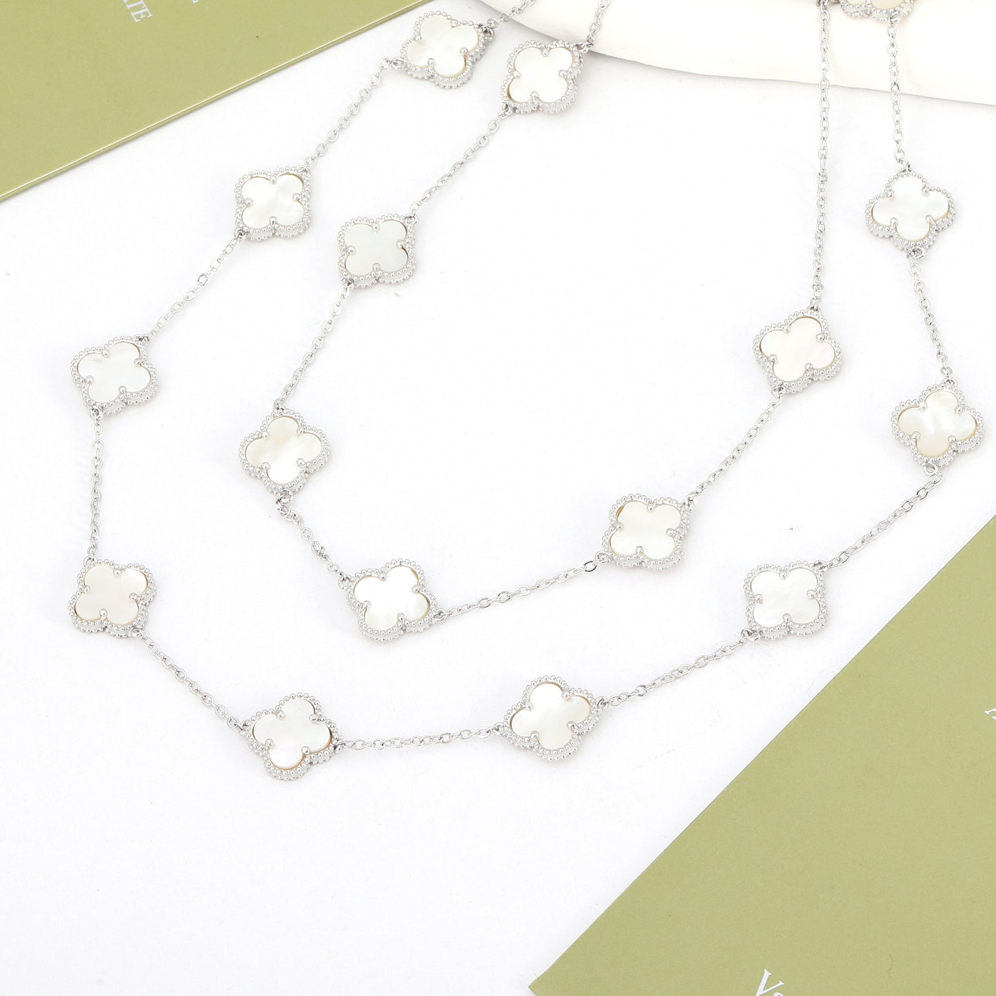 ✨ سنسال فان كليف 19 وردة فضي ✨