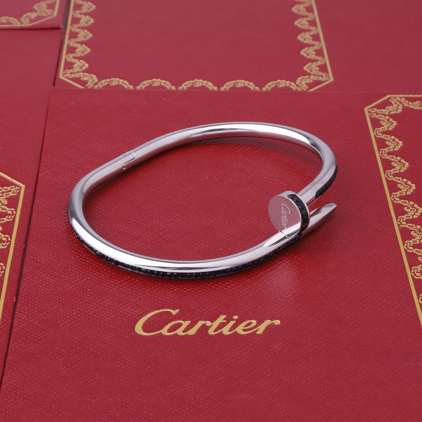 ✨ طقم كارتير مسمار - فضي وزركون أسود ✨