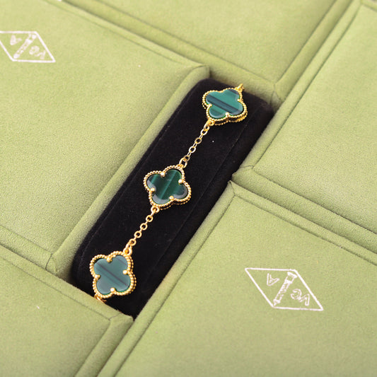 ✨ اسوارة فان كليف ذهبي أخضر - خاتم السحرة بأناقة ✨ (مختم)