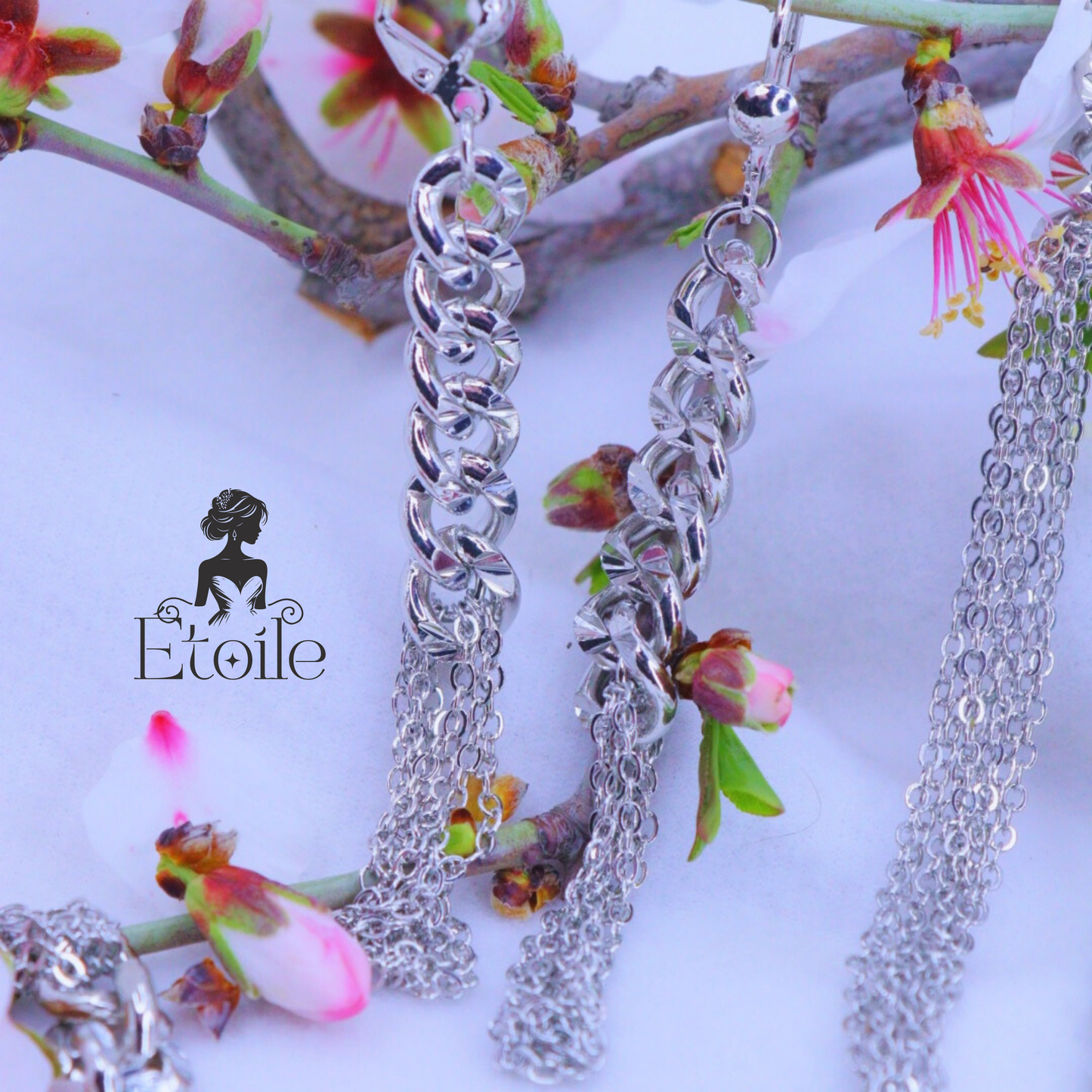 طقم سلاسل "Bold Chains" – تصميم عصري باللون الذهبي والفضي