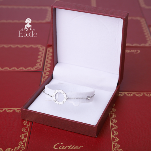 اسوارة كارتير love فضي زركون