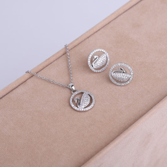 طقم Swarovski – قطعتين فضي ✨💎