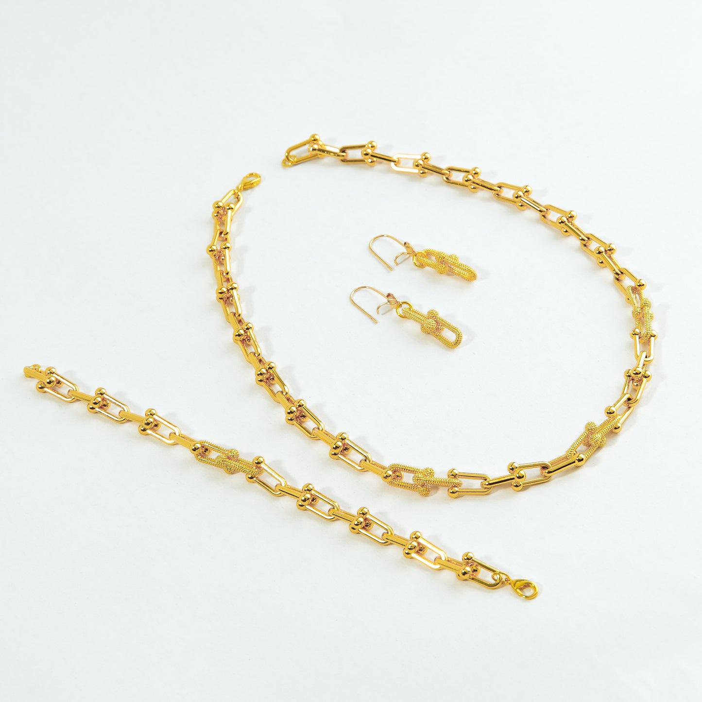 ✨ طقم تفاني Tiffany – 6 حلقات ذهبي سادة ✨