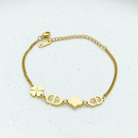 ✨ اسوارة كريستيان ديور CD – ذهبي فاخر ✨