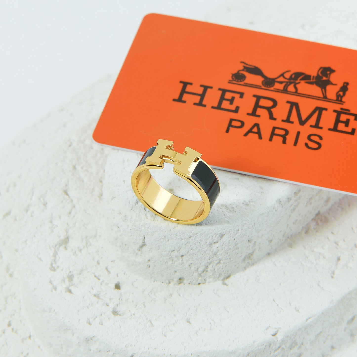 ✨ خاتم هيرمز – أسود فاخر ✨