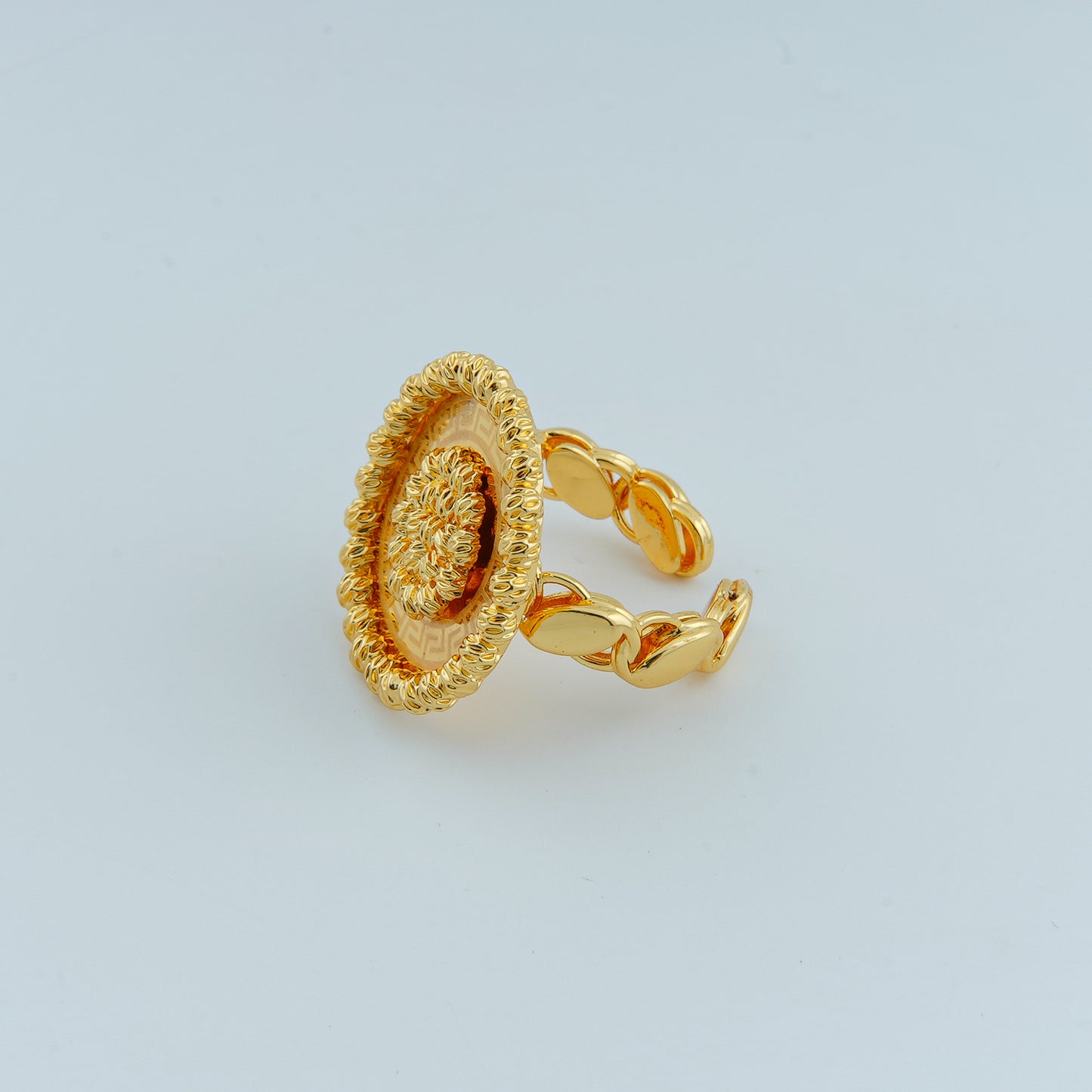 ☀️ الثالوث المُنير: طقم فرزاتشي الفاخر بتعليقة الشمس (3 قطع) 🔱