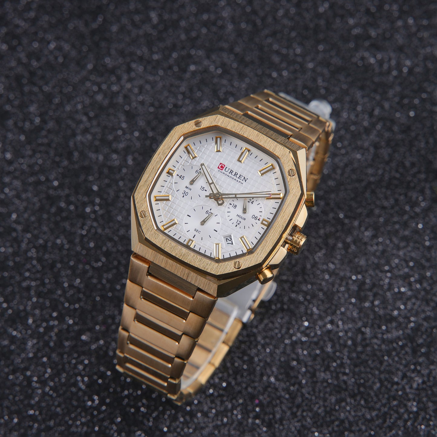 👑 ساعة Curren Square Elegance – فخامة الذهب وإشراقة الأبيض في إطار مربع 🤍