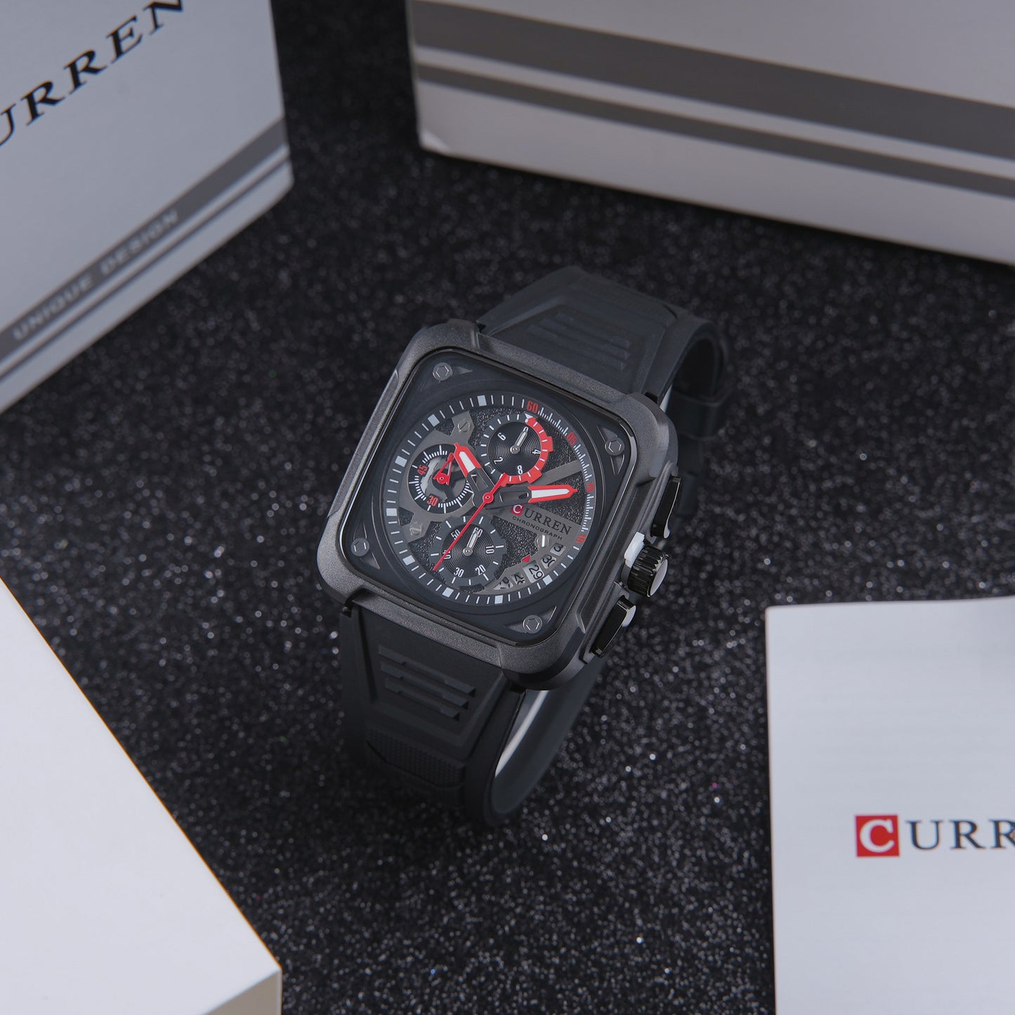 🖤 ساعة Curren الرياضية – جاذبية اللون الأسود وقوة الأداء 🖤