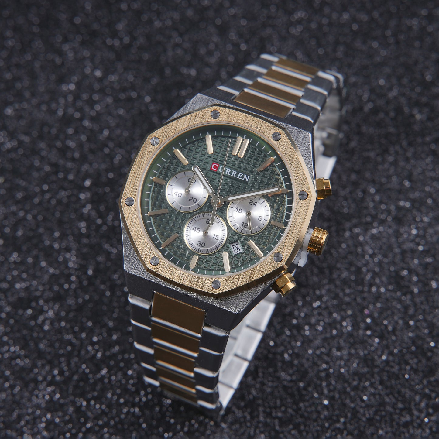💚 ساعة Curren Forest Green – جاذبية التميز بلون الطبيعة الفاخر 🌿