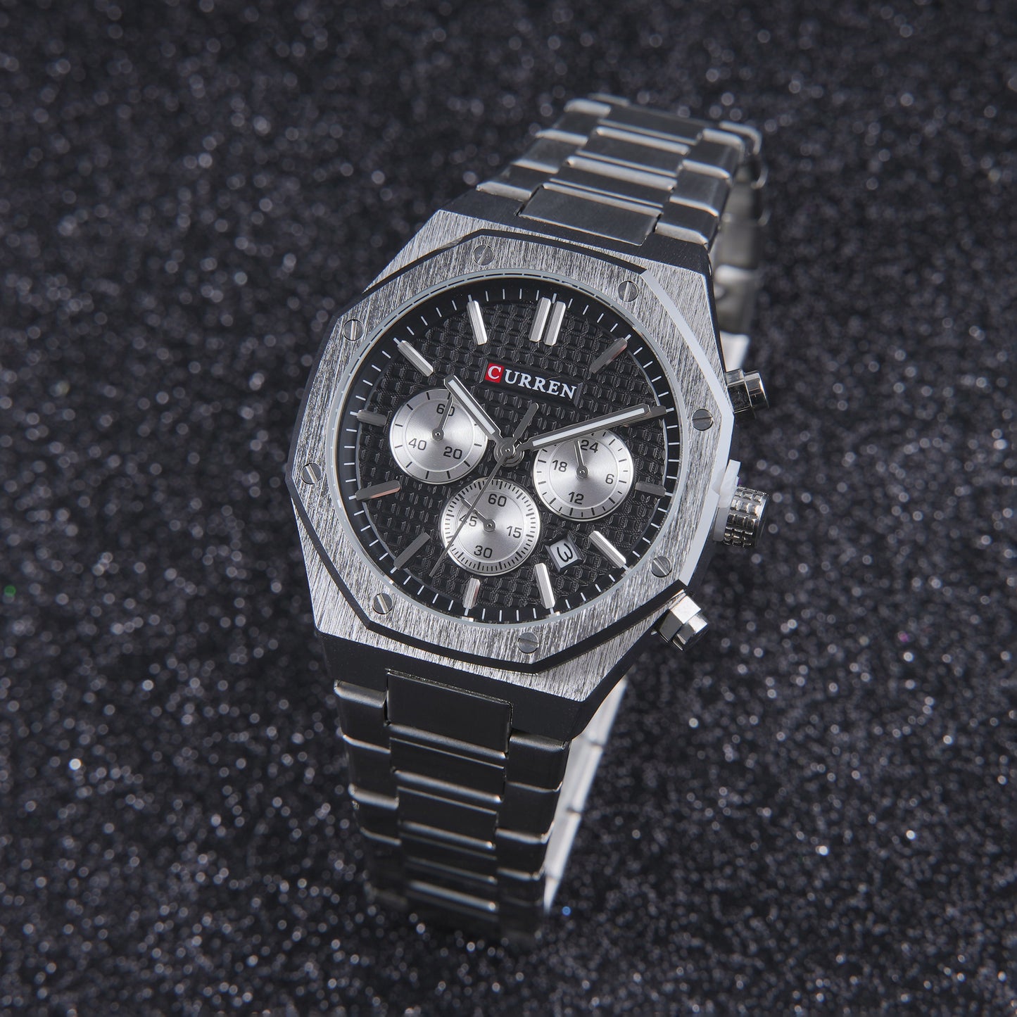⚫ ساعة Curren Contrast Steel – أناقة التباين بين الفضي والأسود 🤍