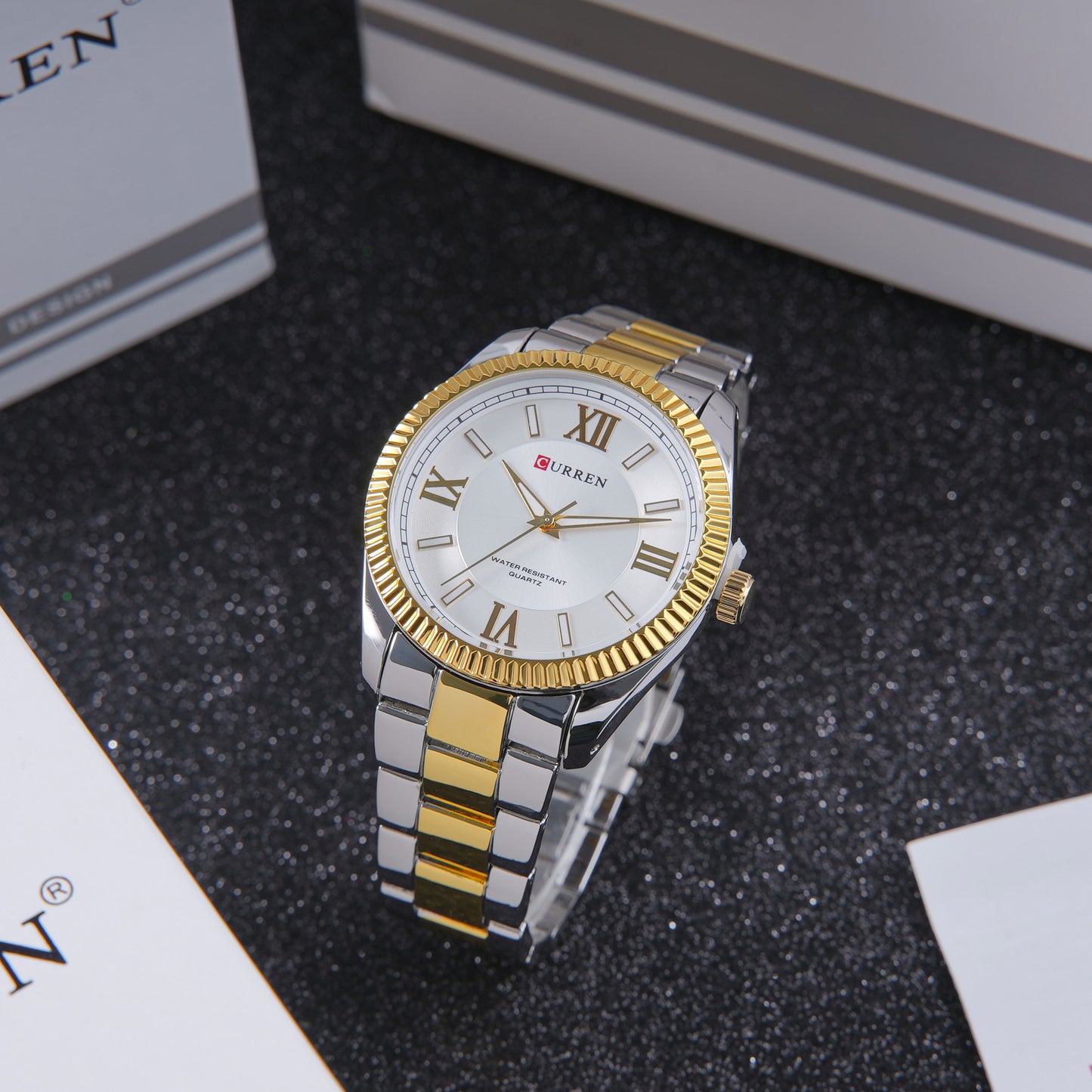 ✨ ساعة Curren Two-Tone Luxe – مزيج الذهب والمعدن بلمسة كلاسيكية 💛