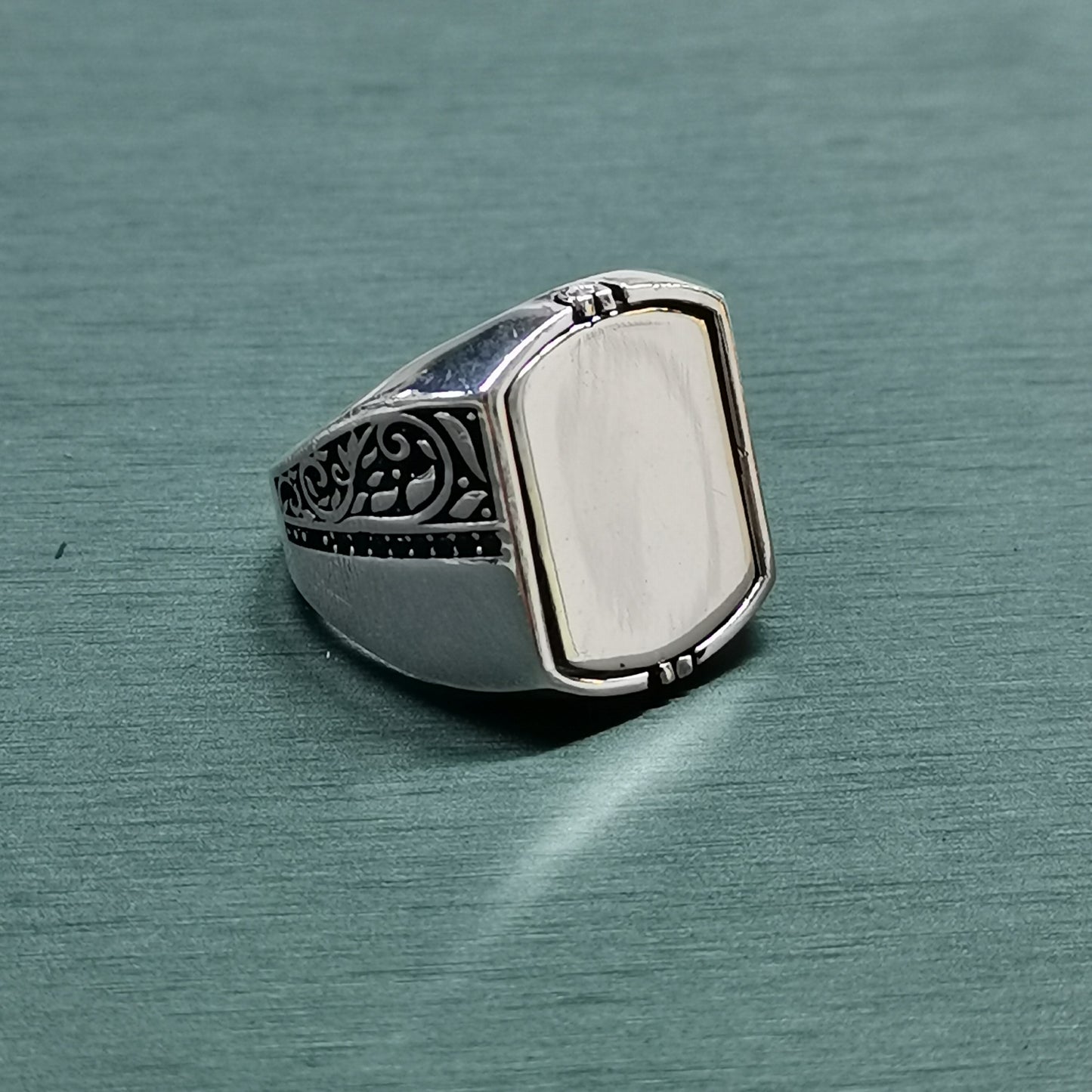 خاتم فضة لف وجهين – تصميم مميز قابل للتدوير 💍