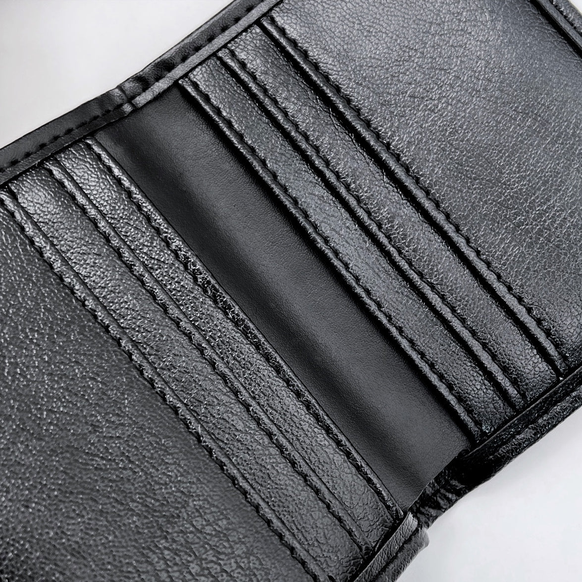 جزدان جلد طبيعي ناعم – لون أسود فاخر 🖤