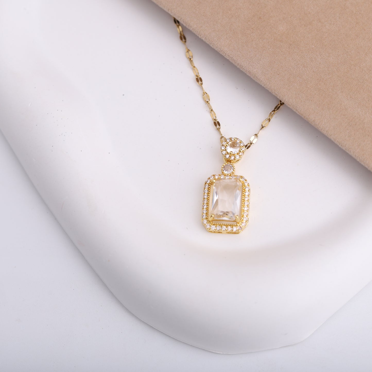 ✨ طقم لازوردي – 3 قطع ذهبي فل زركون ✨