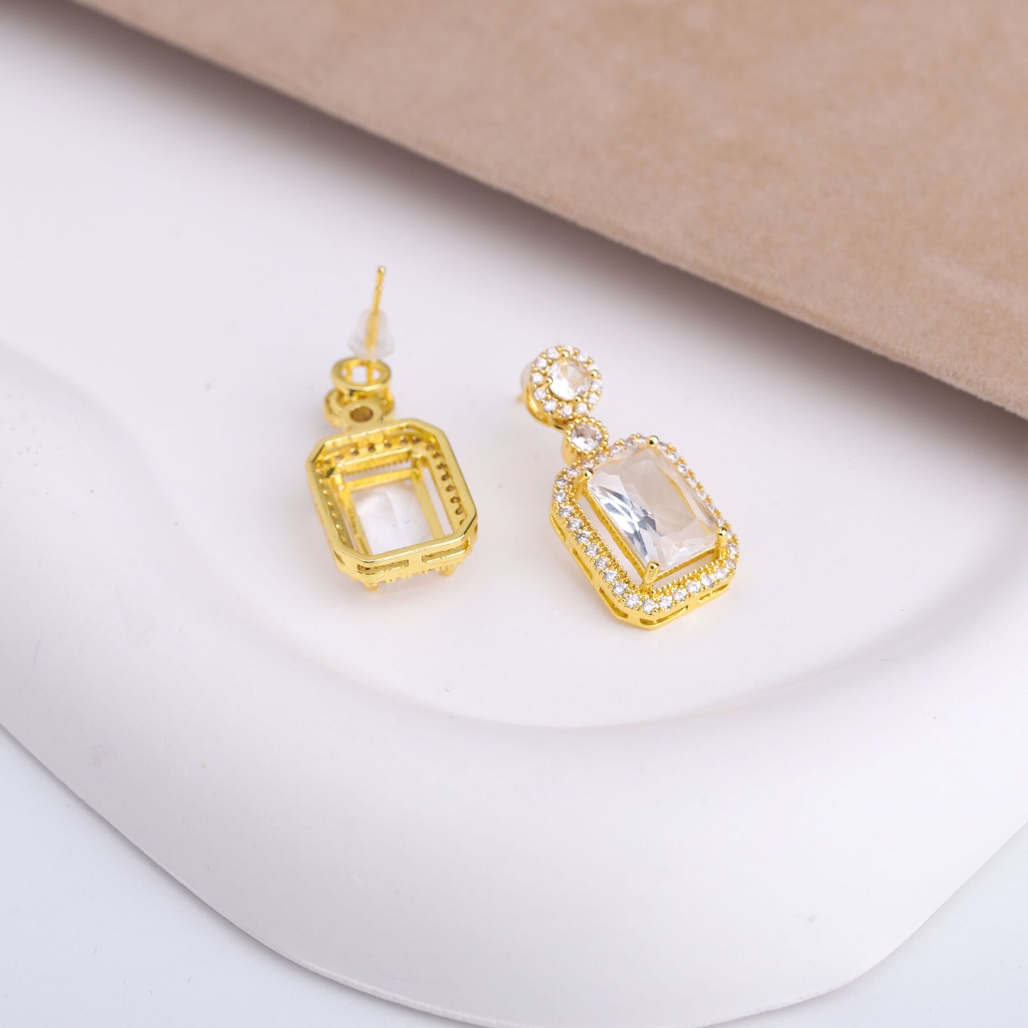 ✨ طقم لازوردي – 3 قطع ذهبي فل زركون ✨