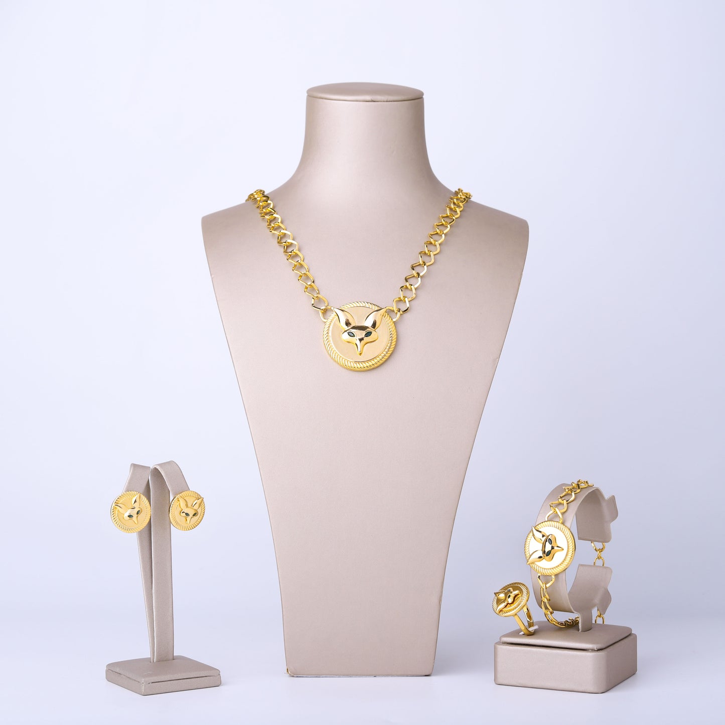 ✨ طقم فوكس – 4 قطع ذهبي ✨