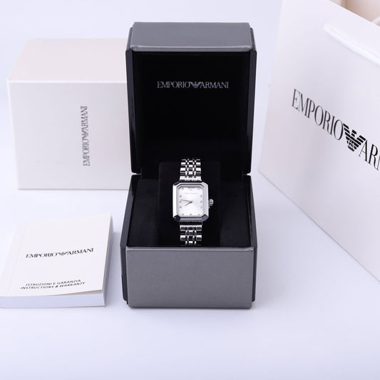 ✨ ساعة أرمني – فضي × أبيض فاخر ✨