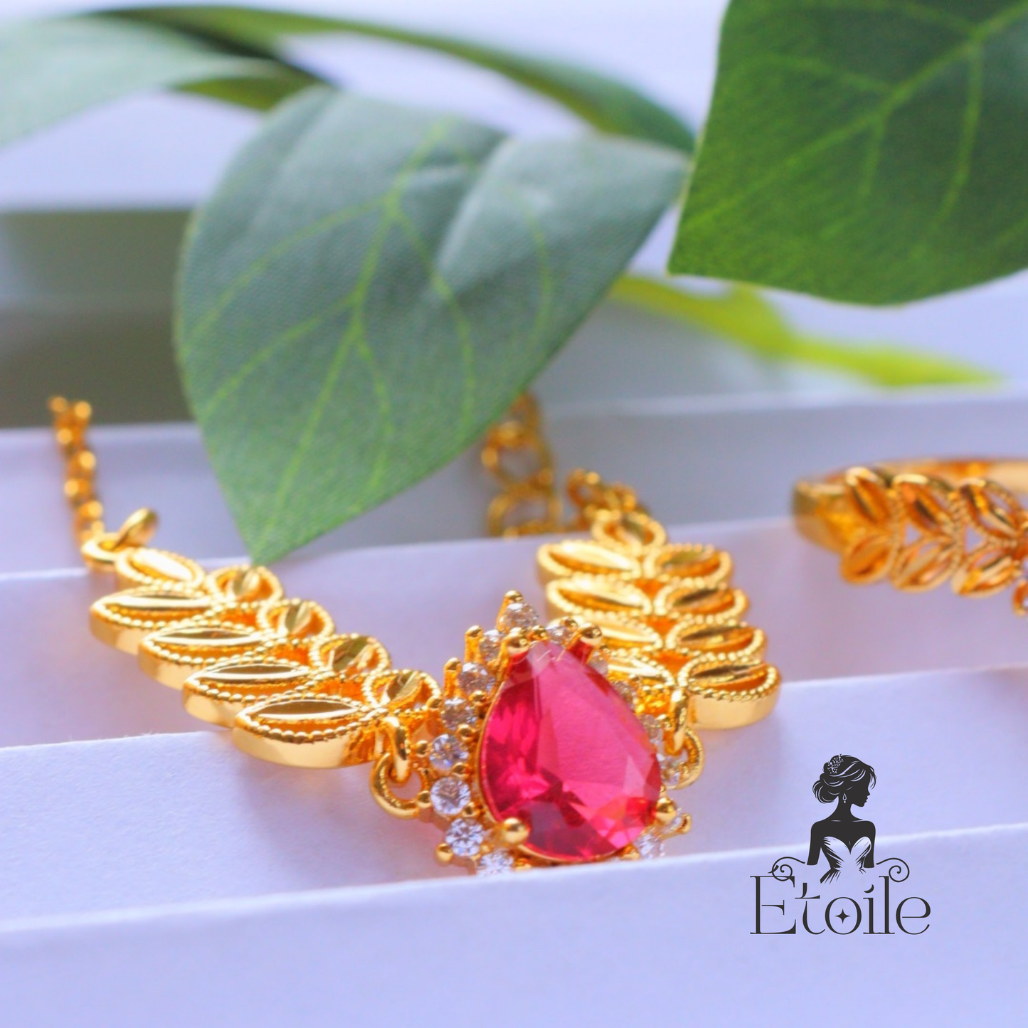 طقم سنبلة زيركون ملون