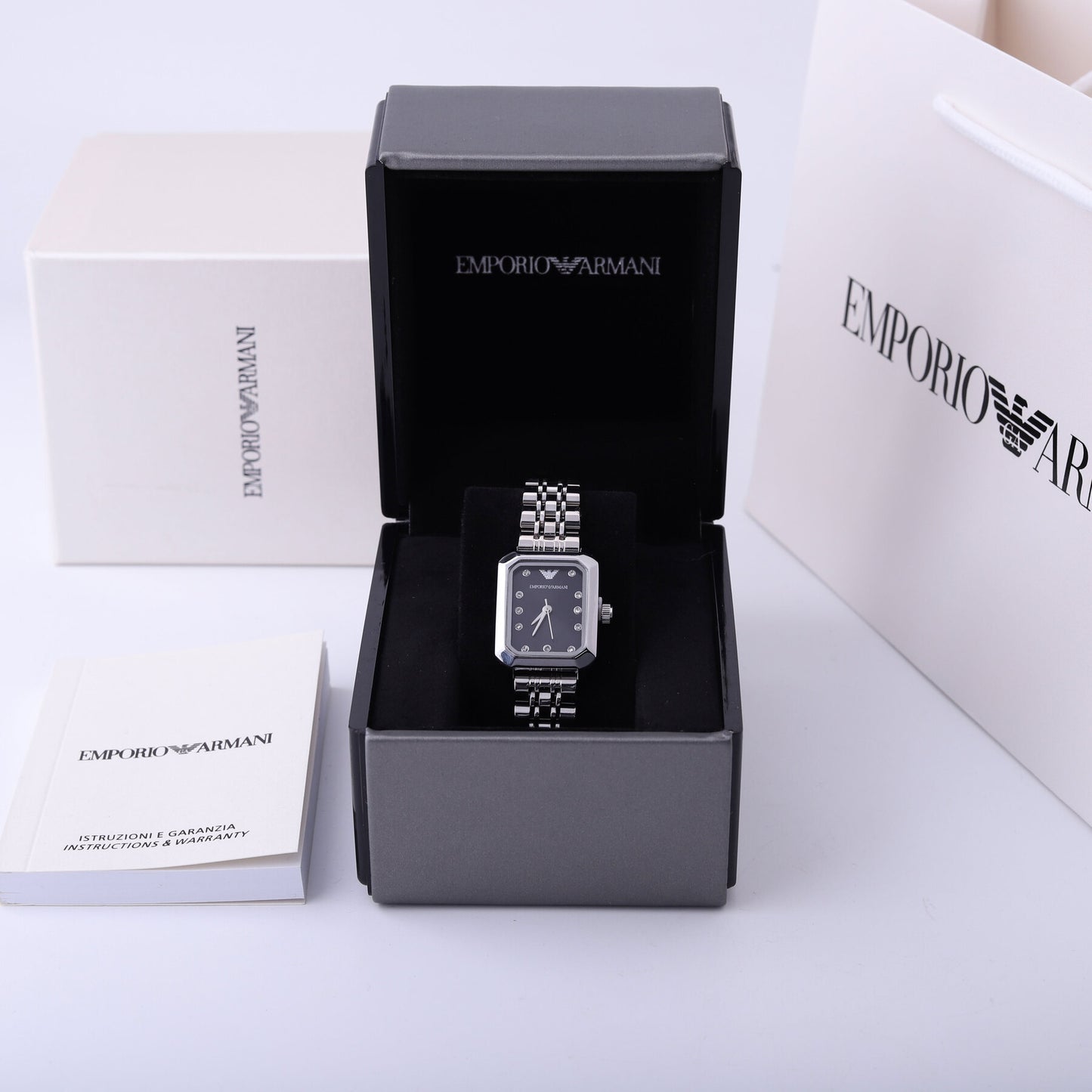 ✨ ساعة أرمني – فضي × أسود فاخر ✨
