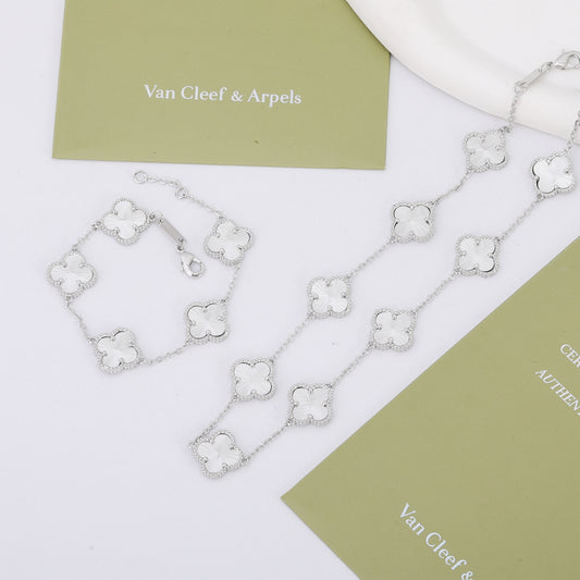 ✨ طقم فان كليف 10 وردات فضي - سنسال وأسورة ✨