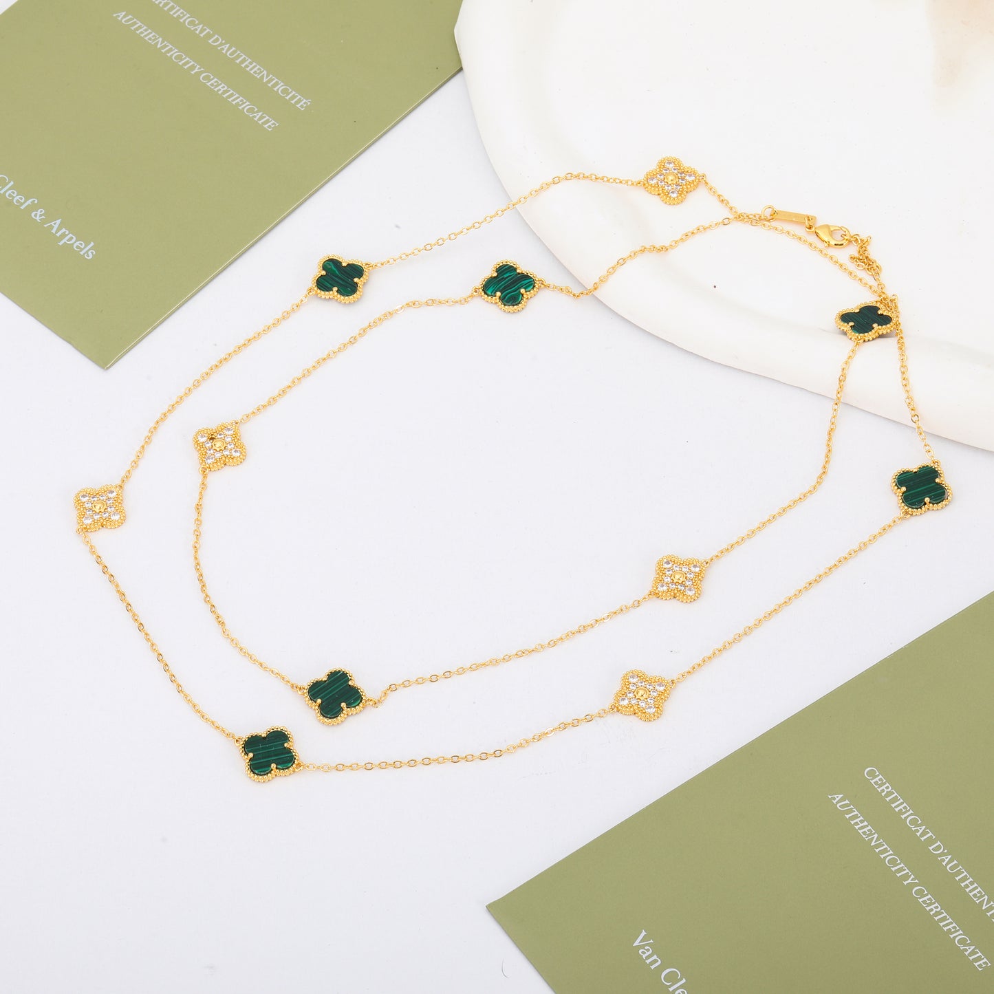 ✨ سنسال فان كليف 160 سم - نصف زركون أخضر وذهبي ✨