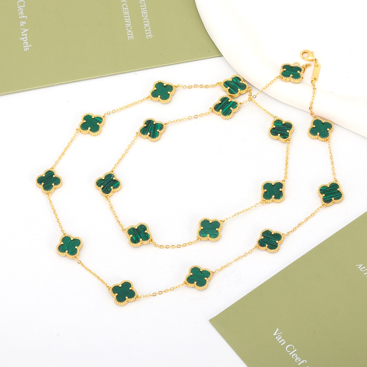 ✨ سنسال فان كليف أخضر وذهبي - 1 م 20 وردة ✨