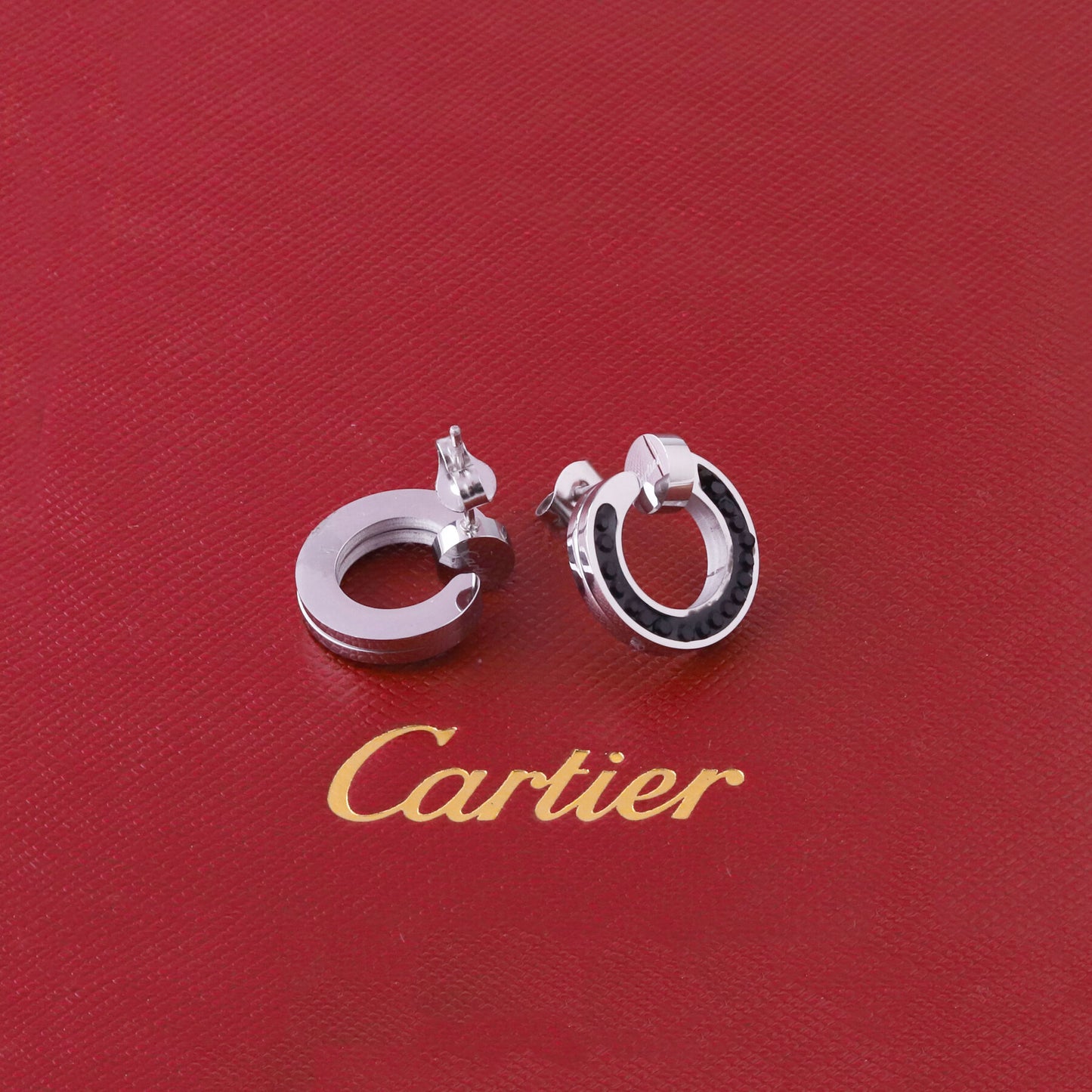 ✨ طقم كارتير مسمار - فضي وزركون أسود ✨