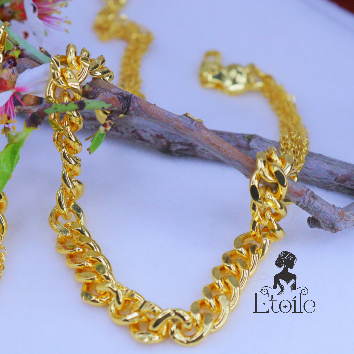 طقم سلاسل "Bold Chains" – تصميم عصري باللون الذهبي والفضي