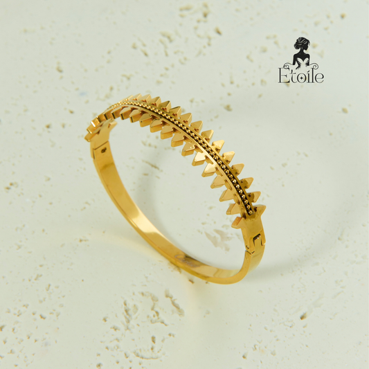 اسوارة كارتير Love شمس