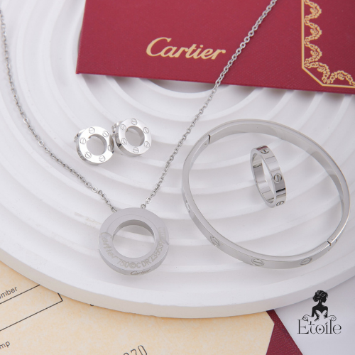 ✨ طقم كارتير Love - 4 قطع فضي ✨