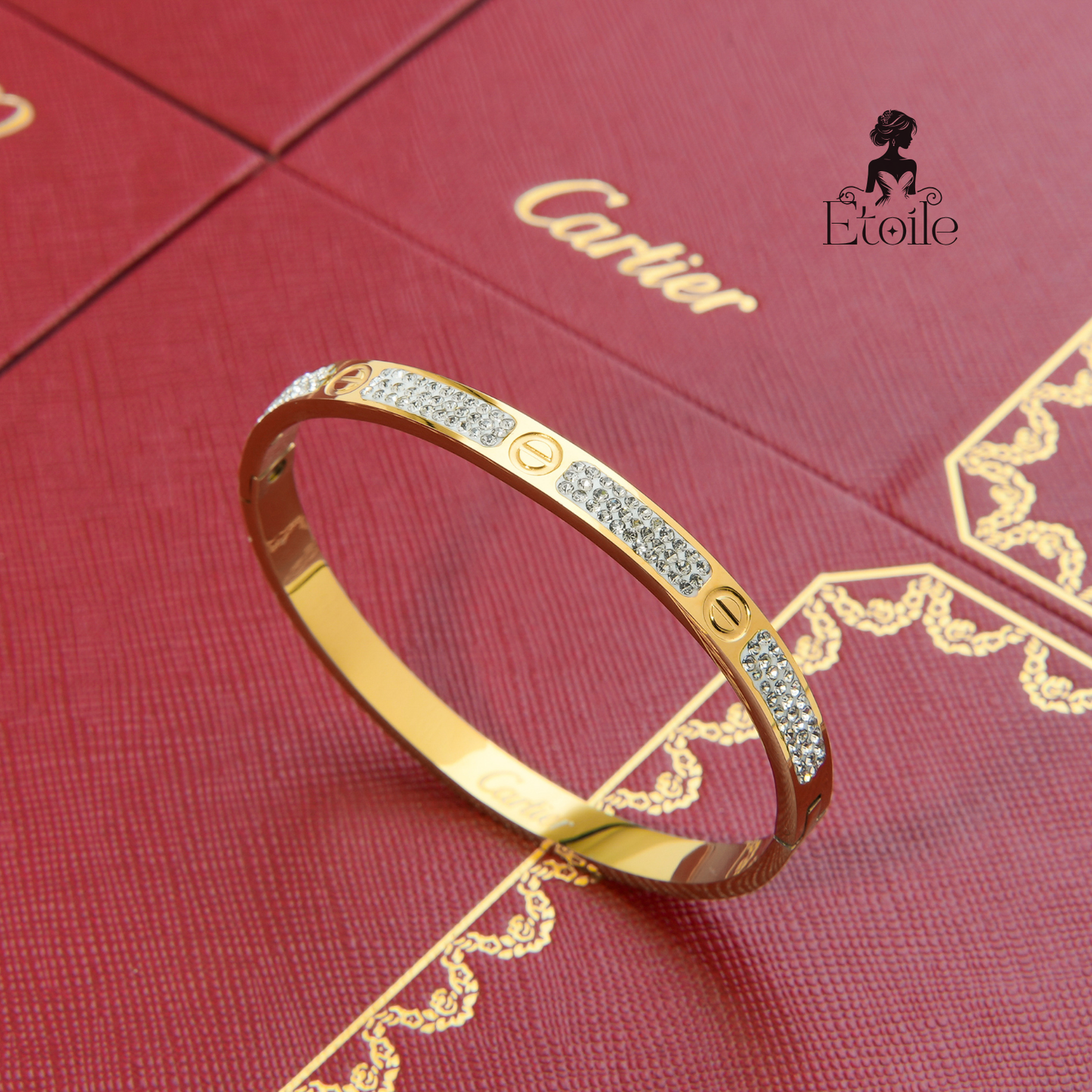 اسوارة كارتير love نصف زركون ذهبي