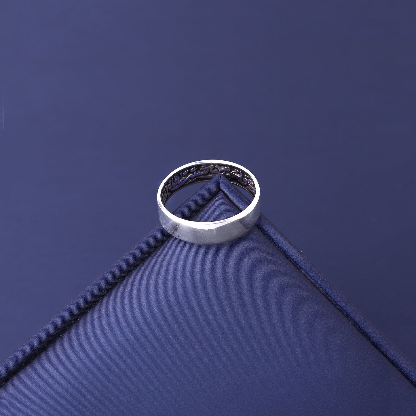 دبلة رجالي فضة – تصميم خاص حسب الطلب 💎