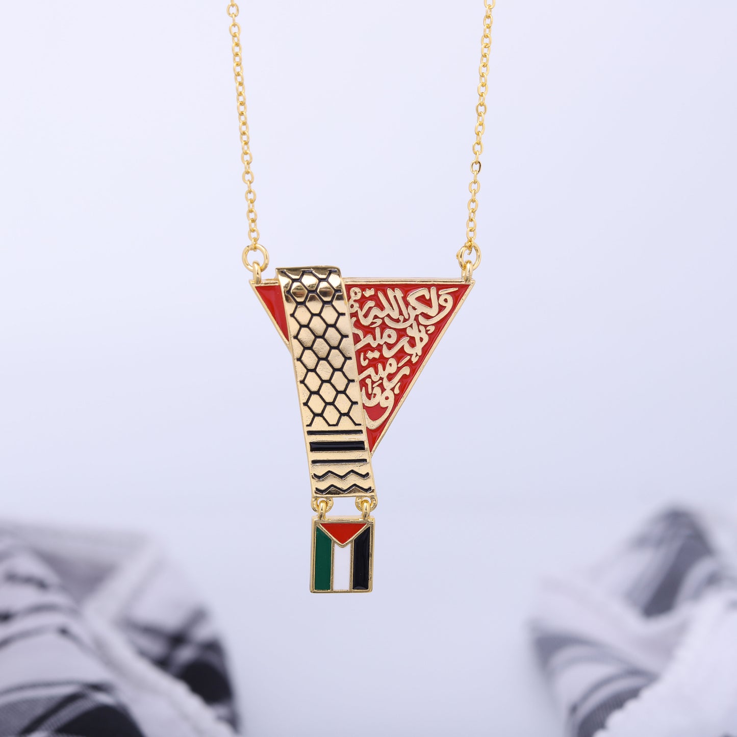 ✨ سنسال علم وكوفية فلسطين – تصميم مثلث أنيق 🇵🇸 ✨