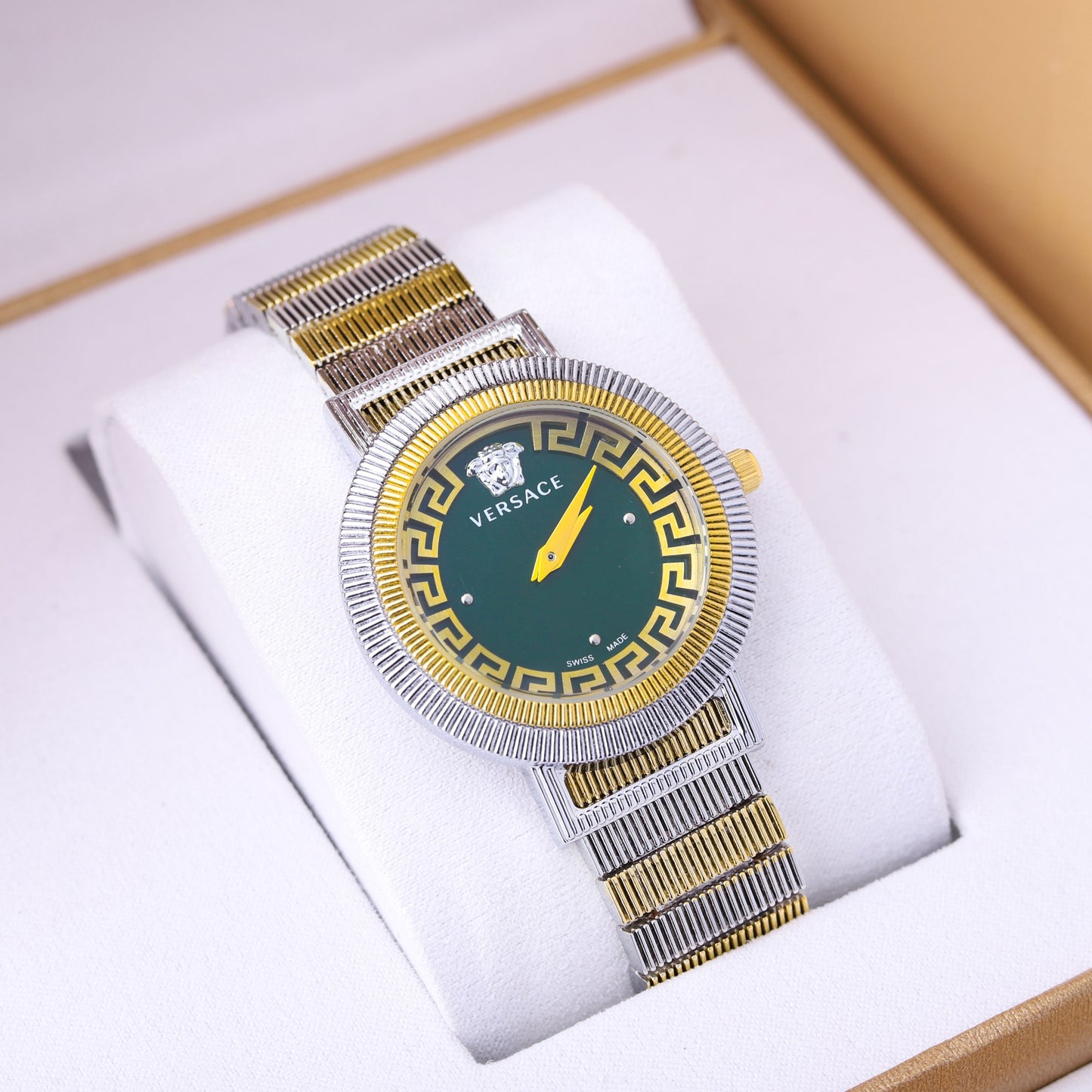 ⌚ ساعة فرزاتشي (المزيج الأخضر) - روعة التباين الإيطالي ✨