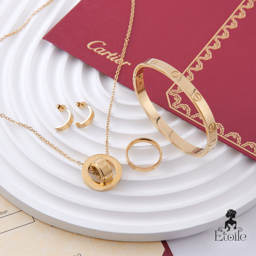 ✨ طقم كارتير Love - 4 قطع حلقات ✨