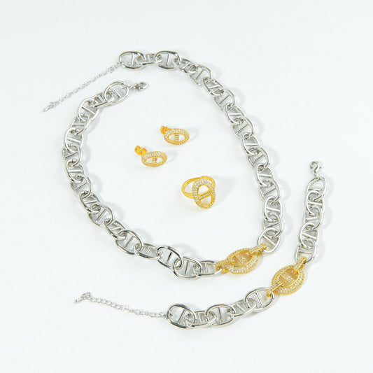 طقم CD كريستيان ديور – 4 قطع زركون فضي 💎