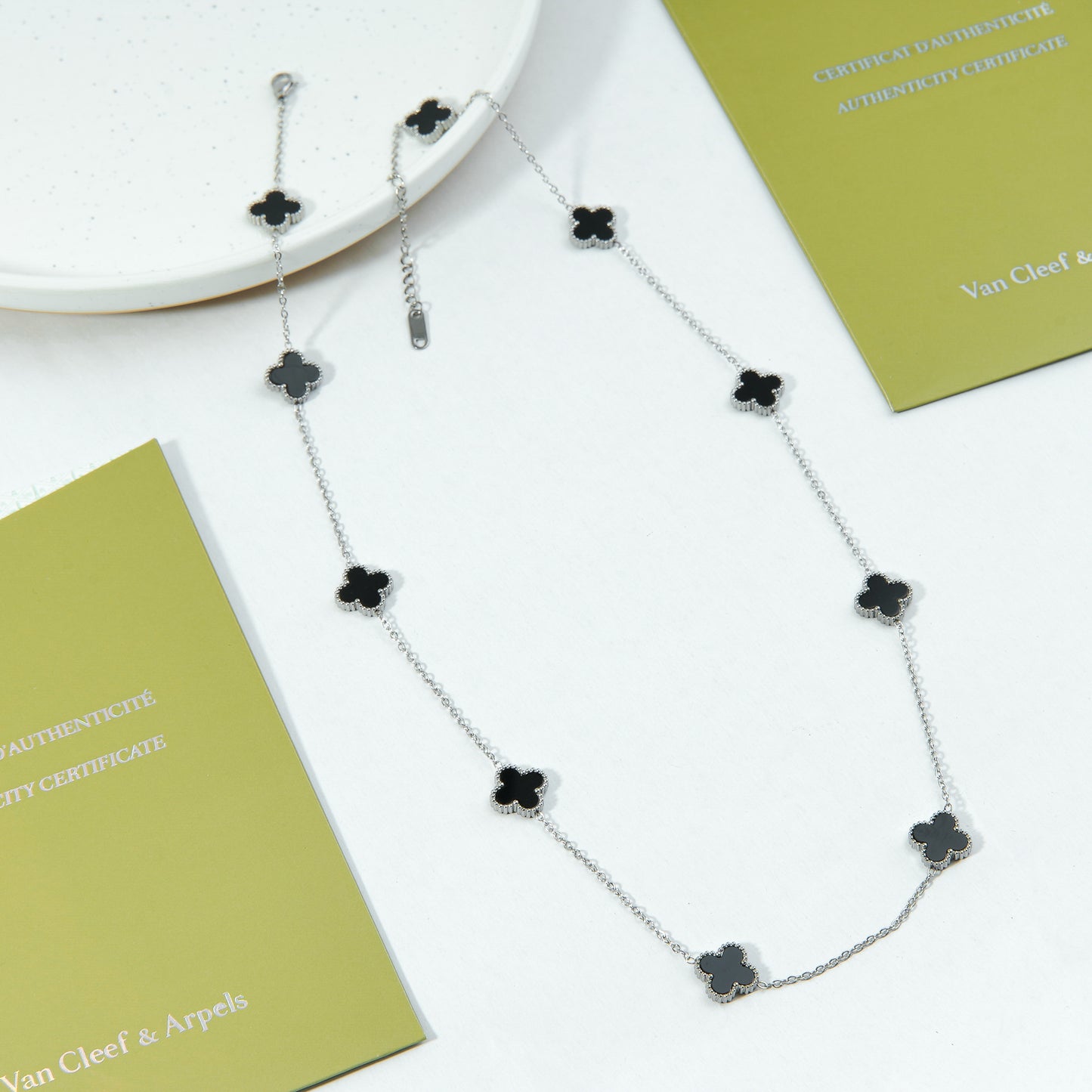 ✨ سنسال فان كليف أسود وفضي - 10 وردات ✨