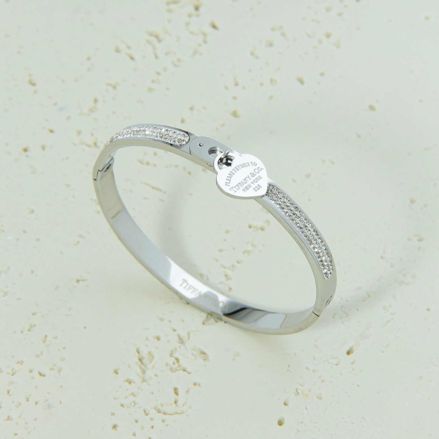 ✨ اسوارة تفاني Tiffany – فضي مع تعليقة ✨