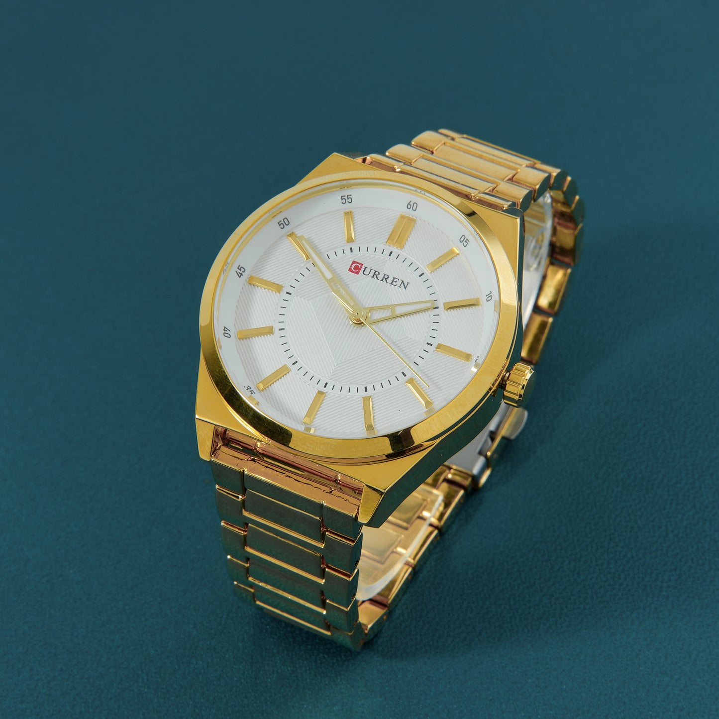 ✨ ساعة Curren Gold & White – إشراقة الذهب ونقاء الأبيض الكلاسيكي 🤍