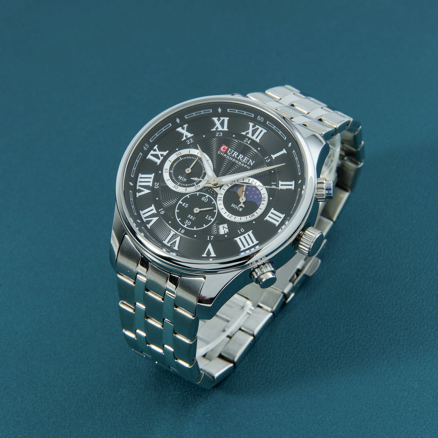 ⚫ ساعة Curren Contrast Steel – تباين الفخامة بين الفضي والأسود 🤍