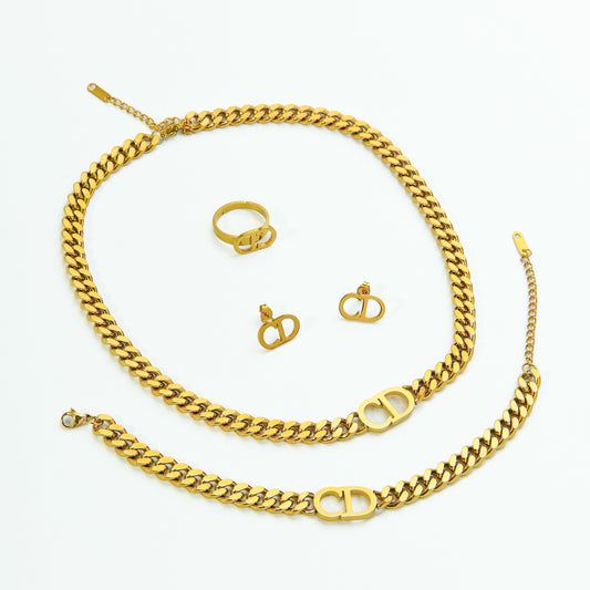 طقم Christian Dior (CD) – 4 قطع فاخرة 💍✨