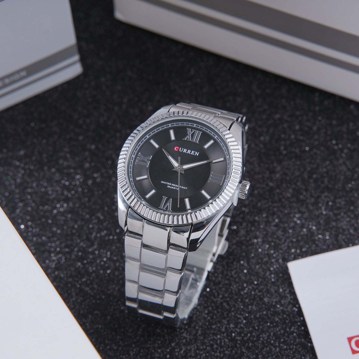 ⬛ ساعة Curren Rectangular Duo – أناقة المستطيل بين الفضي والأسود 🤍