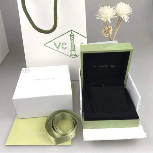 ✨ بكج طقم فان كليف - تغليف وتغليفات فاخرة ✨