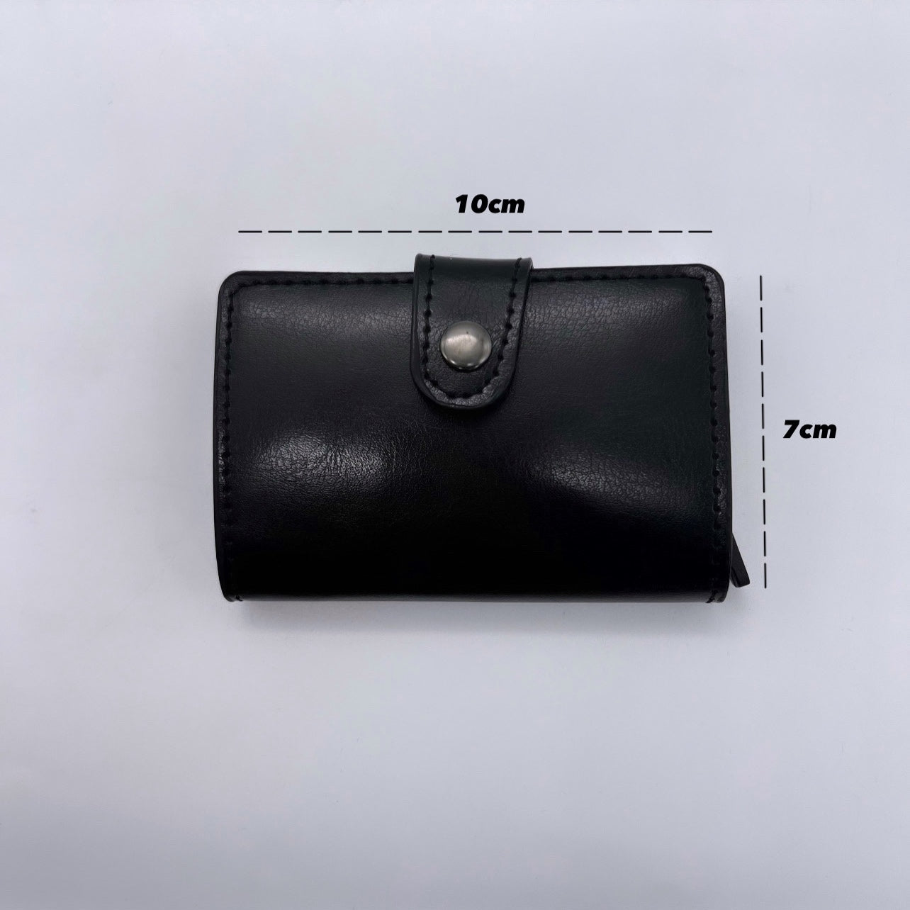 جزدان جلد طبيعي – تصميم خاص للبطاقات 💳